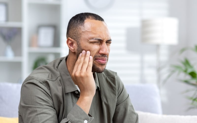 toothache and ear pain